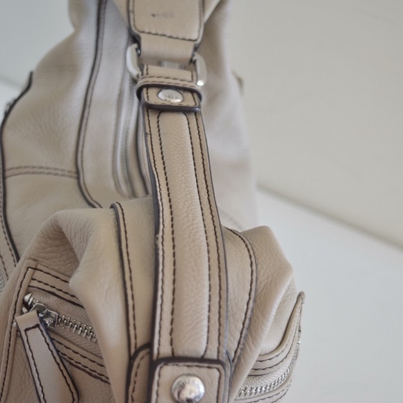 Etienne Aigner leather hobo bag - Picture 5 of 8